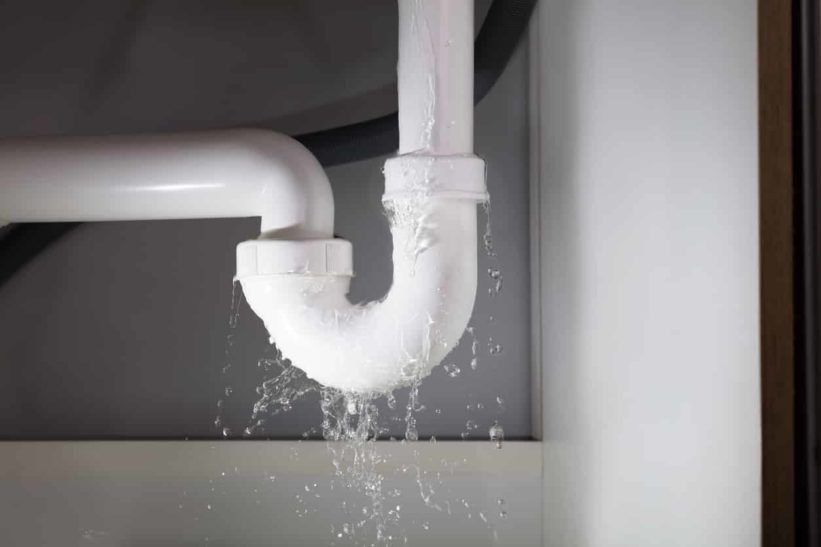 Leaky Pipes? Plumbers in Oakville Serve The Best Way Out